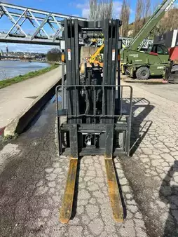 Gázüzemű targoncák 2022  Doosan G30NXP (7)