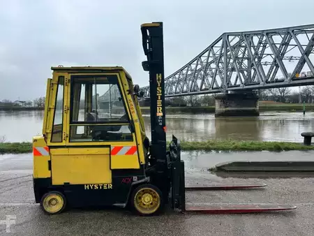 Sähkö - 4 pyör 2008  Hyster E4.50XLS (14)
