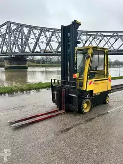 Sähkö - 4 pyör 2008  Hyster E4.50XLS (5)