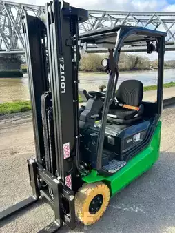 Elektrisk- 3 hjul 2026  Cesab B316II (4)