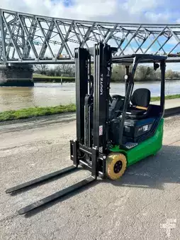 Elektromos 3 kerekű  Cesab B316II (5)