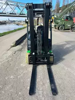 Elektromos 3 kerekű  Cesab B316II (8)