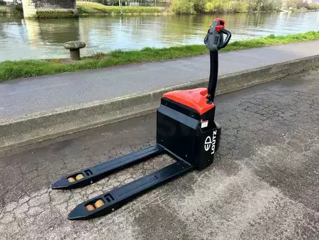 Electric Pallet Trucks 2026  EP Equipment EPT20-15ET2H (2)