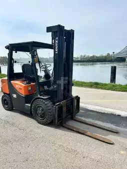 Diesel Forklifts 2019  Doosan D30GP (13)
