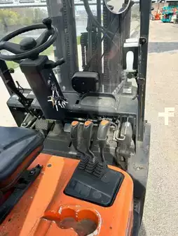 Diesel Forklifts 2019  Doosan D30GP (17)