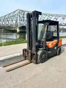 Diesel Forklifts 2019  Doosan D30GP (5)