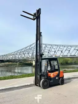 Diesel Forklifts 2019  Doosan D30GP (9)