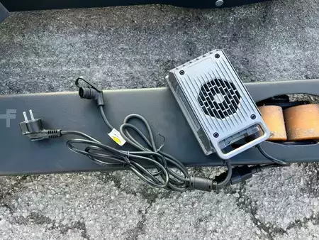 Electric Pallet Trucks 2026  Cesab PO15i (4)