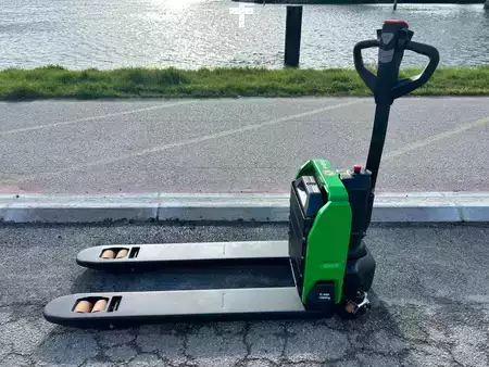 Electric Pallet Trucks 2026  Cesab PO15i (10)
