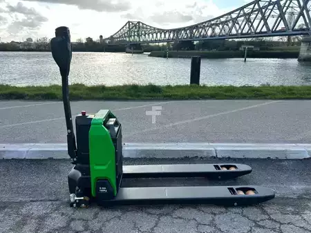 Electric Pallet Trucks 2026  Cesab PO15i (2)