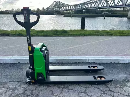 Electric Pallet Trucks 2026  Cesab PO15i (3)