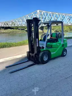 Nestekaasutrukki 2026  Cesab M320GV (5)