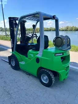 Nestekaasutrukki 2026  Cesab M320GV (6)