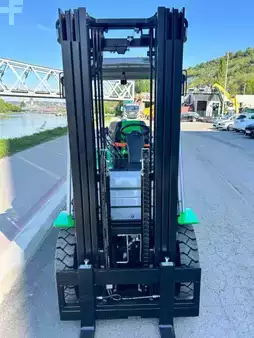 Nestekaasutrukki 2026  Cesab M320GV (7)