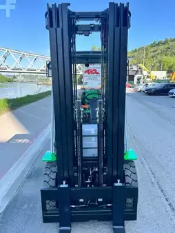 Nestekaasutrukki 2026  Cesab M325GV (8)