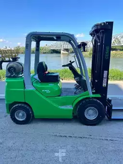 Nestekaasutrukki 2026  Cesab M325GV (10)