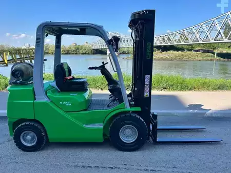 Nestekaasutrukki 2026  Cesab M325GV (11)