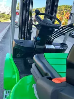 Nestekaasutrukki 2026  Cesab M325GV (14)