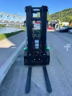 Nestekaasutrukki 2026  Cesab M325GV (8)