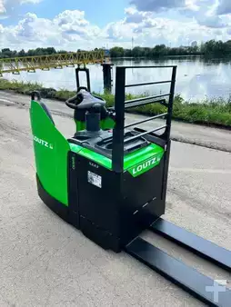 Wózki niskiego podnoszenia 2025  Cesab P322 (4)