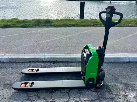 Wózki niskiego podnoszenia 2026  Cesab PO15i (1)
