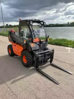 Gas truck 2026  Ausa T144H Plus (16)