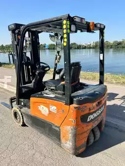 3-wiel elektrische heftrucks 2020  Doosan B18T-7 (5)