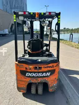 3-wiel elektrische heftrucks 2020  Doosan B18T-7 (6)