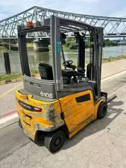 Elektromos 4 kerekű 2020  Jungheinrich EFG318K (6)
