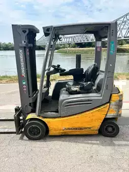 Elektromos 4 kerekű 2020  Jungheinrich EFG318K (7)
