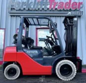 Propane Forklifts 2007  Toyota 8FGU25 (6)