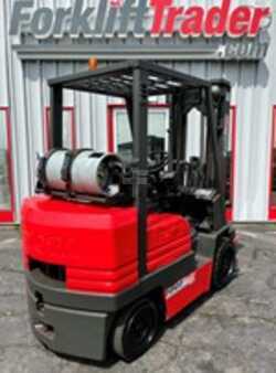 Propane Forklifts - Toyota 5FGC25 (5)