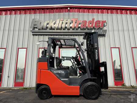 Propane Forklifts 2017  Toyota 8FGC35U-BCS (1)