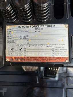 Propane Forklifts 2017  Toyota 8FGC35U-BCS (2)