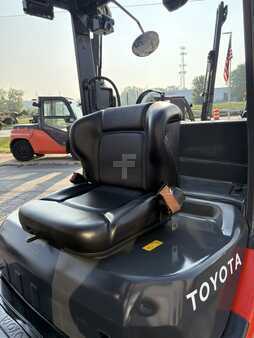 Propane Forklifts 2017  Toyota 8FGC35U-BCS (8)