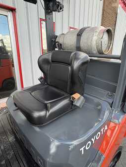 Carretilla elevadora GLP 2017  Toyota 8FGC35U-BCS (8)