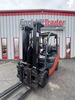 Propane Forklifts 2014  Toyota 8FGCU30 (7)