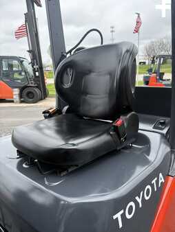 Propane Forklifts 2014  Toyota 8FGCU30 (8)