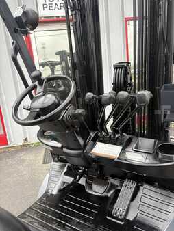 Propane Forklifts 2014  Toyota 8FGCU30 (9)