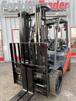 Propane Forklifts 2011  Toyota 8FGU30 (19)