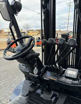 Propane Forklifts 2011  Toyota 8FGU30 (21)