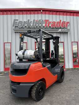 Propane Forklifts 2012  Toyota 8FGCU25 (19)