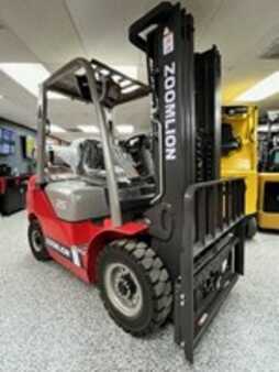 Propane Forklifts 2023  Zoomlion FL25 (2) 