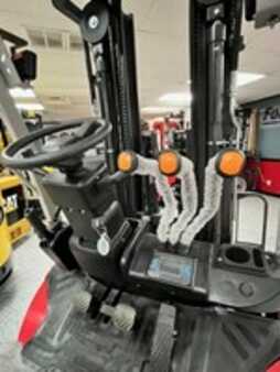 Propane Forklifts 2023  Zoomlion FL25 (4) 
