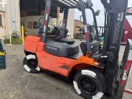Propane Forklifts 2005  Toyota 7FGU35 (1)