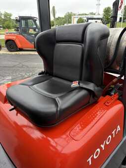 Propane Forklifts  Toyota 42-6FGCU18 (18)
