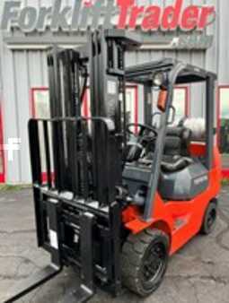 Propane Forklifts 2006  Toyota 7FGCU30 (2)