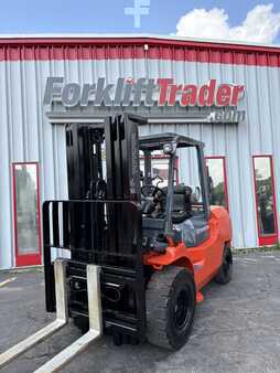 Propane Forklifts 2013  Toyota 7FGU45 (7)