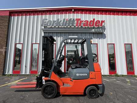Propane Forklifts 2003  Toyota 7FGCU25 (15)