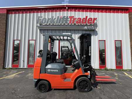 Propane Forklifts 2003  Toyota 7FGCU25 (20)